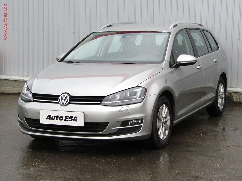 Volkswagen Golf (2015) 1.6TDi, ČR, Comfortline - fotka 3 z 16