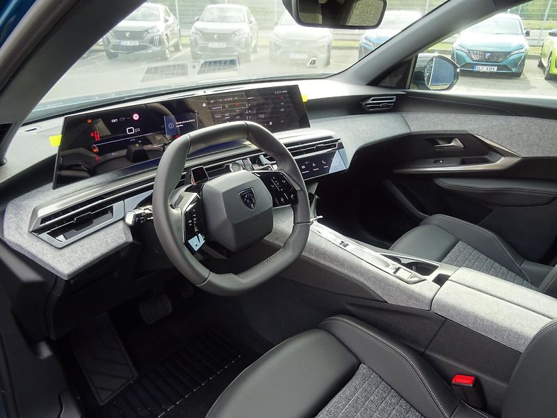 Peugeot 3008 (2026) ALLURE Hybrid 145k e-DCS6 - fotka 23 z 45