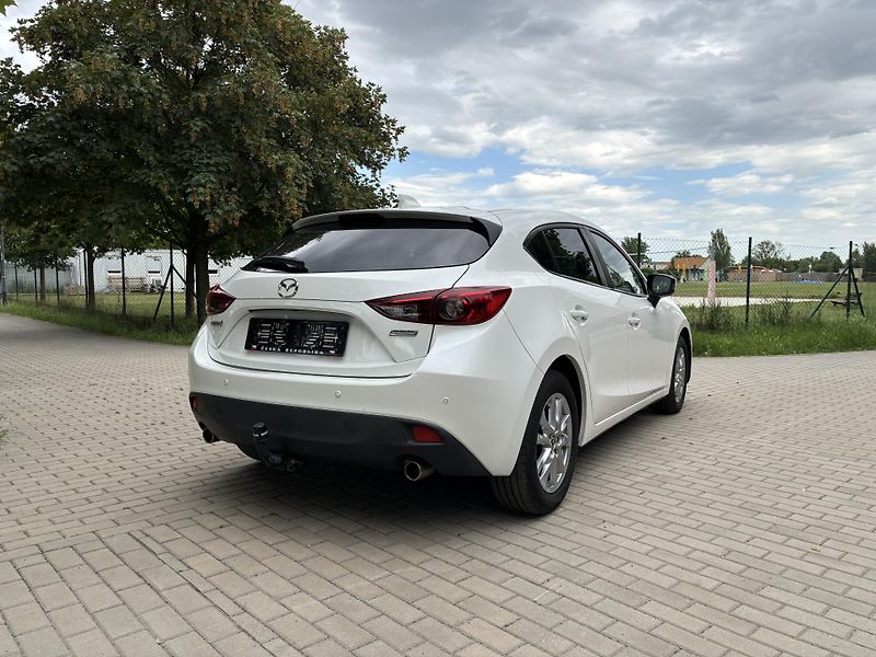 Mazda 3 2.0 Center-Line - fotka 10 z 28