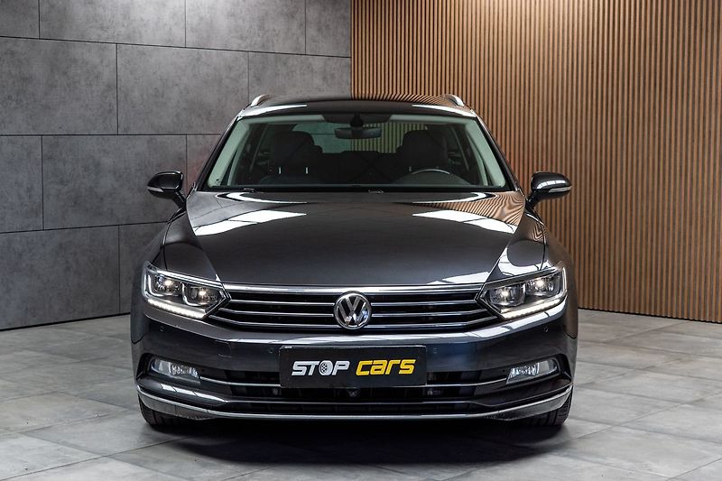 Volkswagen Passat 2.0 TDI 110*DSG* REZERVACE - fotka 2 z 43