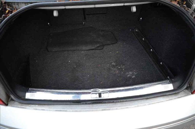 Škoda Superb (2007) 2,5 TDI - fotka 29 z 31