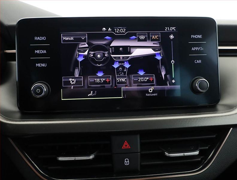 Škoda Kamiq (2021) Style 1.0 TSI, Automat - fotka 15 z 18