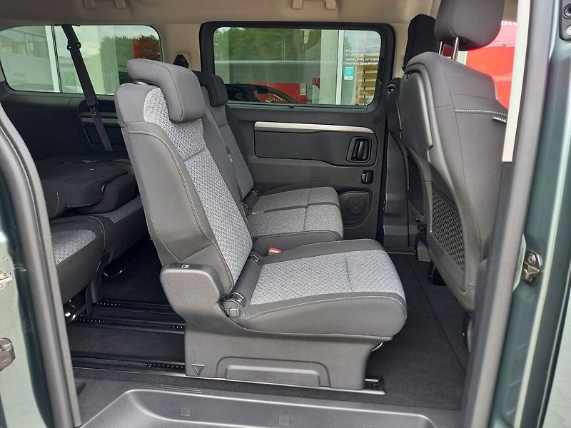 Toyota ProAce Verso 2,2 L2 Family - fotka 7 z 13