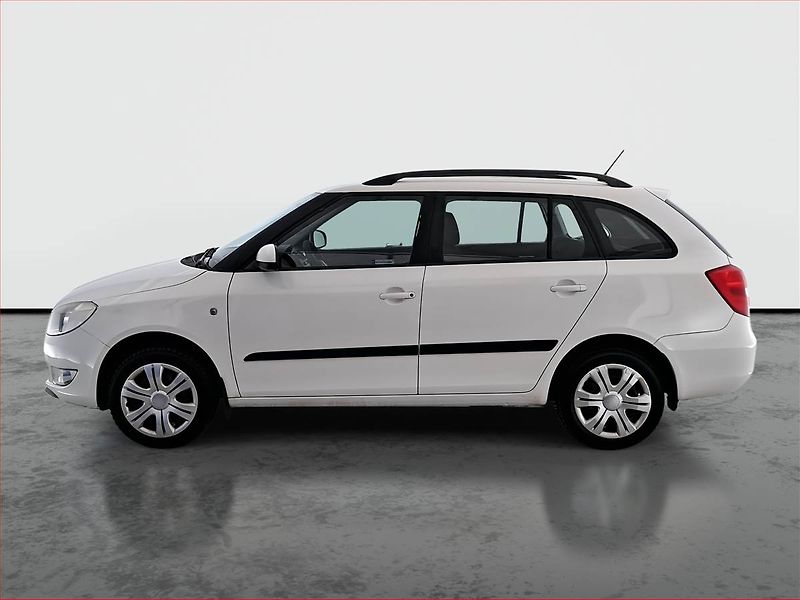 Škoda Fabia (2011) 1.2 TSI, nová STK, zamluveno - fotka 3 z 14