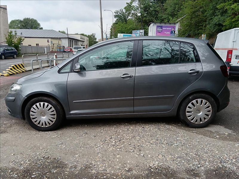 Volkswagen Golf Plus 1,6 i DSG  Goal - fotka 6 z 19