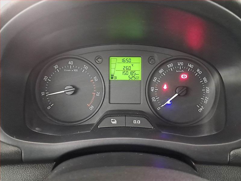Škoda Fabia (2011) Ambition 1.2, nová STK - fotka 11 z 13