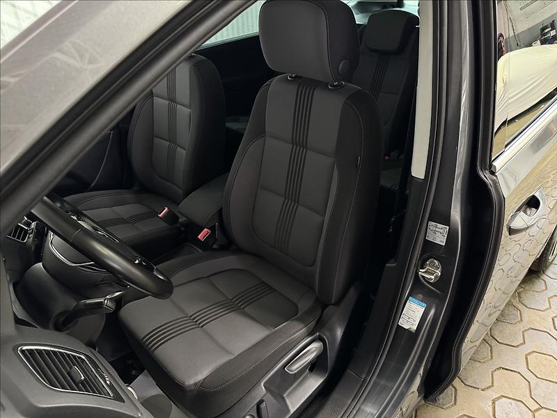 Volkswagen Sharan 2.0TSI 162KW DSG ACC DCC 2XALU - fotka 35 z 50