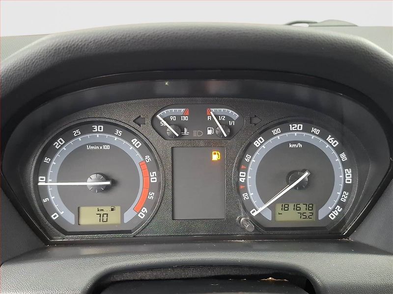 Škoda Fabia (2008) 1.4 TDI, nová STK - fotka 11 z 14
