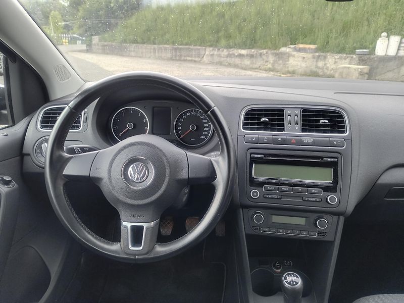 Volkswagen Polo (2009) 1.4 63KW/AC/PDC/ALU/VYHŘ.SEDAD - fotka 20 z 42