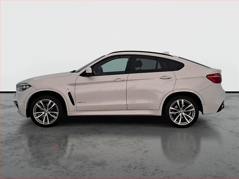 BMW X6 (2018) xDrive30d - fotka 3 z 24