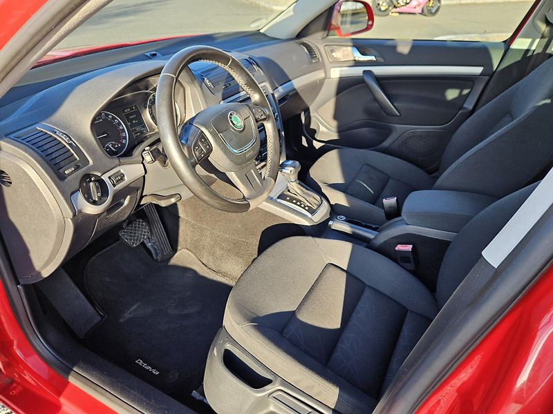 Škoda Octavia (2012) DSG, NOVÉ ROZVODY, SPLÁTKY  - fotka 10 z 23