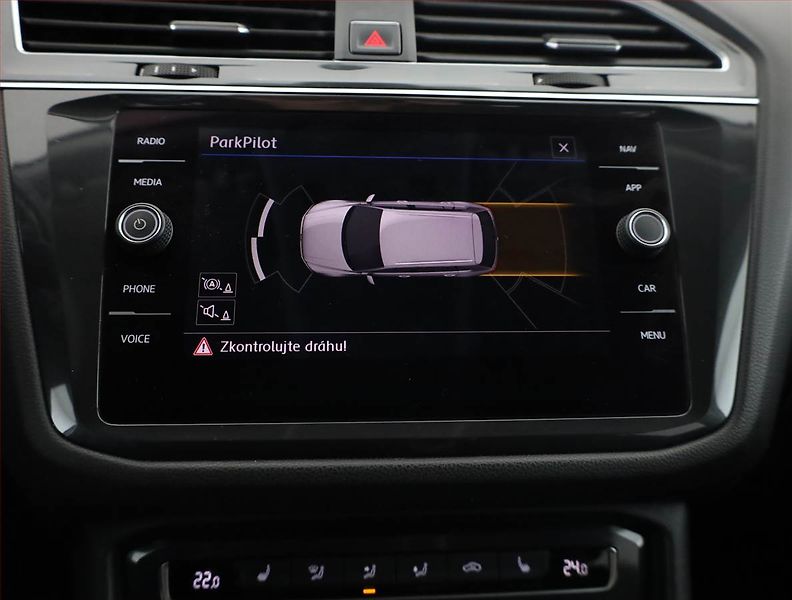 Volkswagen Tiguan Allspace (2018) R-Line 2.0 TDI - fotka 14 z 15