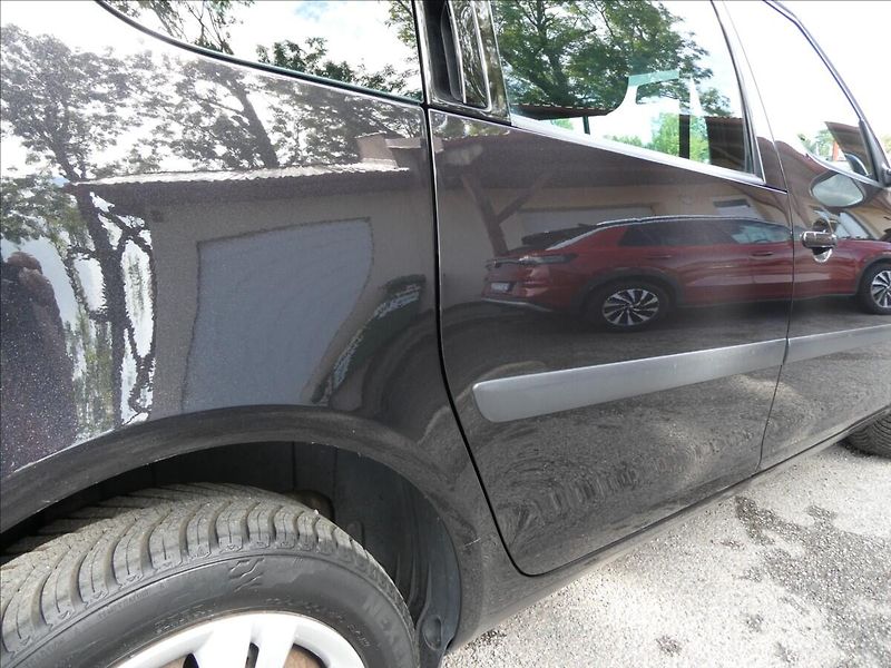 Škoda Roomster 1,6 TDi 66kW auto klima,servis - fotka 13 z 55