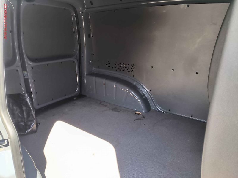 Volkswagen Caddy (2016) 1.6TDi, TZ, +kola - fotka 9 z 20