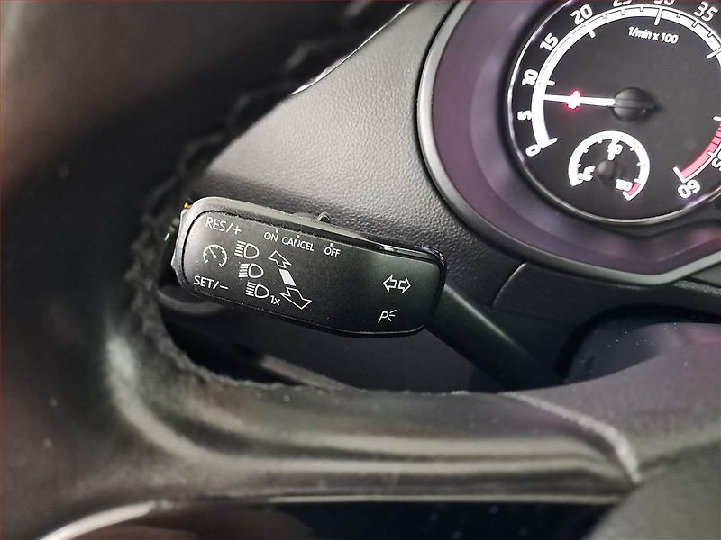 Škoda Octavia (2019) 1.6 TDI, ČR,1.maj, Tempomat - fotka 18 z 19