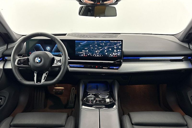 BMW Řada 5 540d xDrive Sedan - fotka 7 z 18