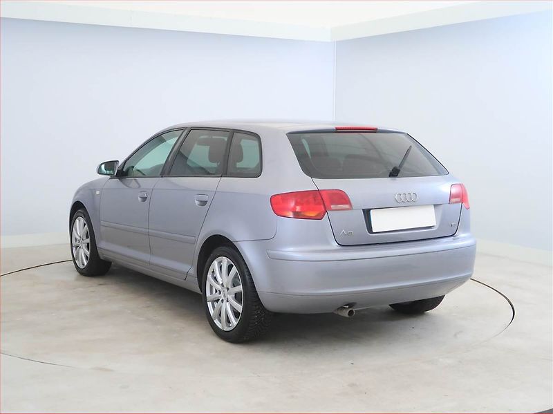Audi A3 (2005) 1.6, po STK, v provozu - fotka 4 z 13