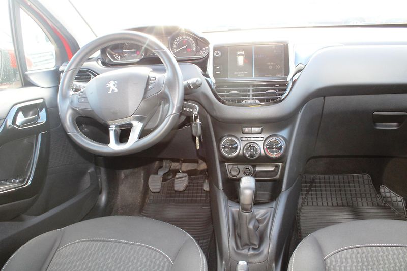 Peugeot 208 (2018) 1,2i KLIMA EL.OKNA TEMPOMAT  - fotka 15 z 20