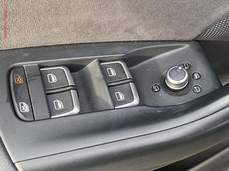 Audi Q3 (2014) 2.0 TDi quattro, S-line - fotka 11 z 17