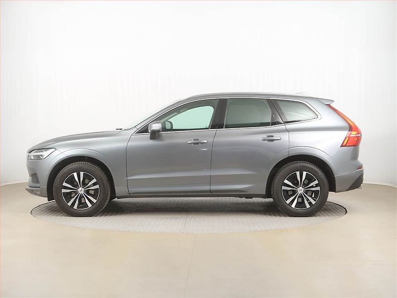Volvo XC60 (2020) B4 AWD - fotka 3 z 17