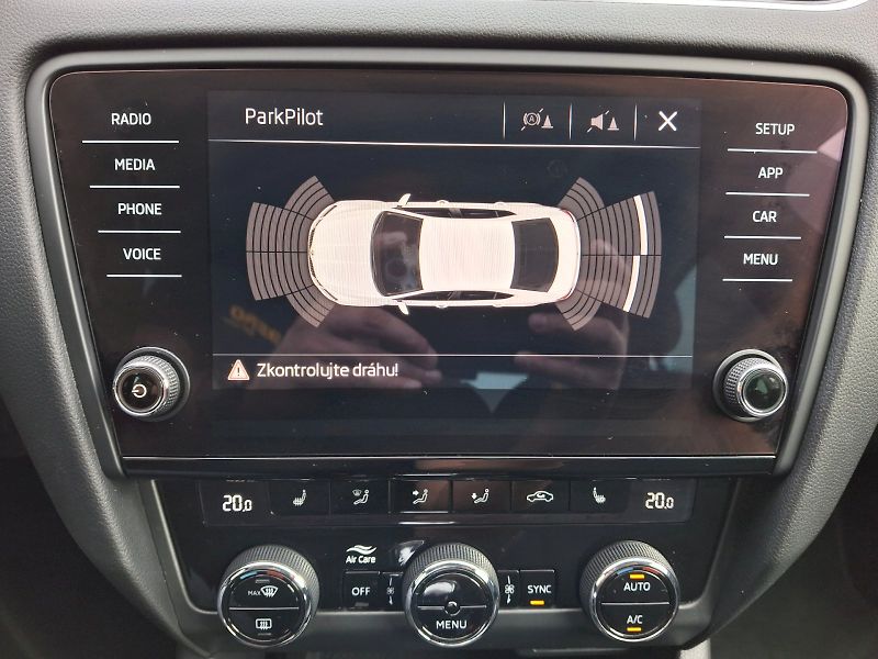 Škoda Octavia (2019) Style DSG 2,0TDi 110kW - fotka 20 z 31