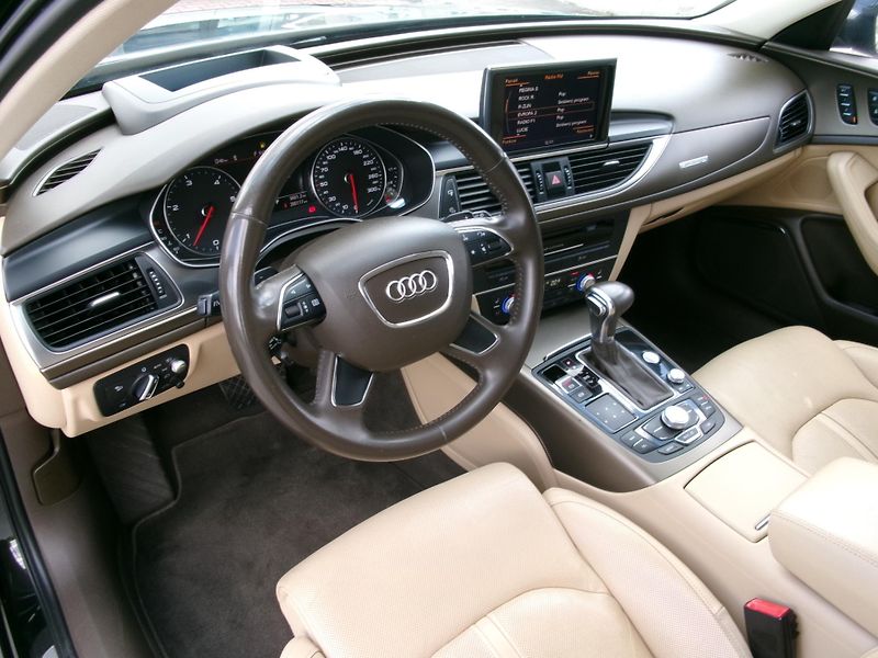 Audi A6 Avant (2013) 3,0TDI QUATTRO S-LINE LED - fotka 9 z 31