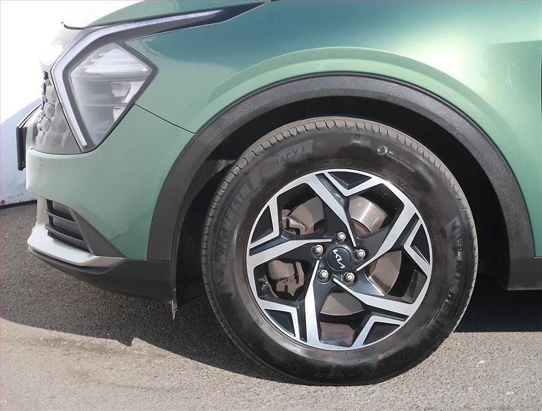 Kia Sportage (2022) 1.6 T-GDI - fotka 14 z 20