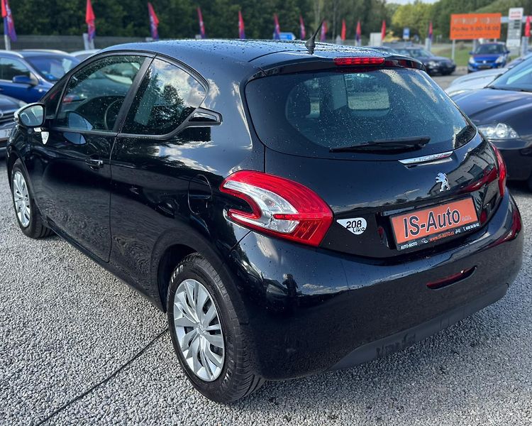 Peugeot 208 (2014) - fotka 4 z 13