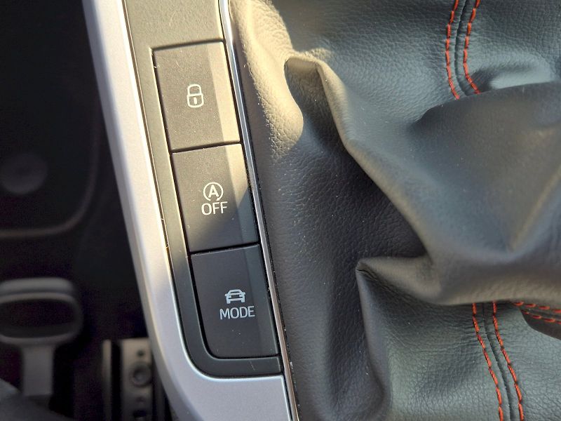 Seat Arona (2022) FR 1.0 TSI 81 kW 6°manuální - fotka 29 z 33