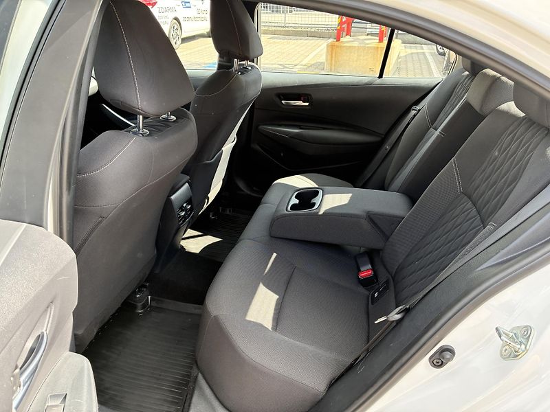Toyota Corolla 1,5-92KW,COMFORT,1.MAJITEL,TOP - fotka 14 z 30