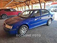 Škoda Octavia (2008) 1.6 i, ČR, servis.kniha - fotografie inzerátu