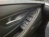 BMW Řada 5 (2014) 520d xDrive, 4X4, Automat - náhled 16