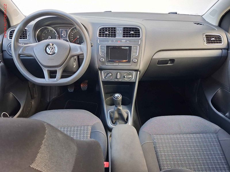 Volkswagen Polo (2015) 1.2 TSi, Comfortline, AC - fotka 8 z 16