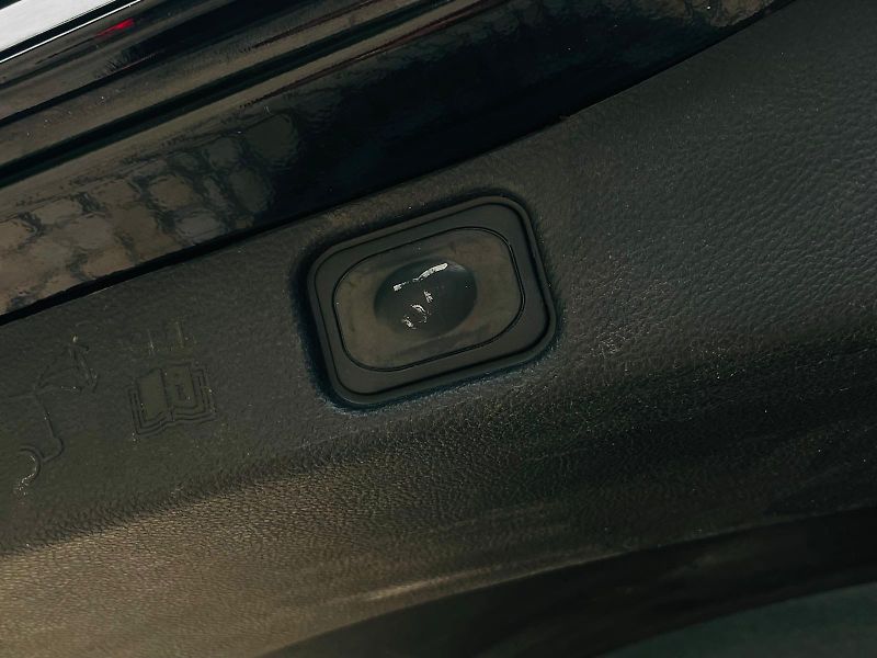 Ford Galaxy 2.0TDCi MANUÁL 7MÍST TAŽNÉ - fotka 20 z 53