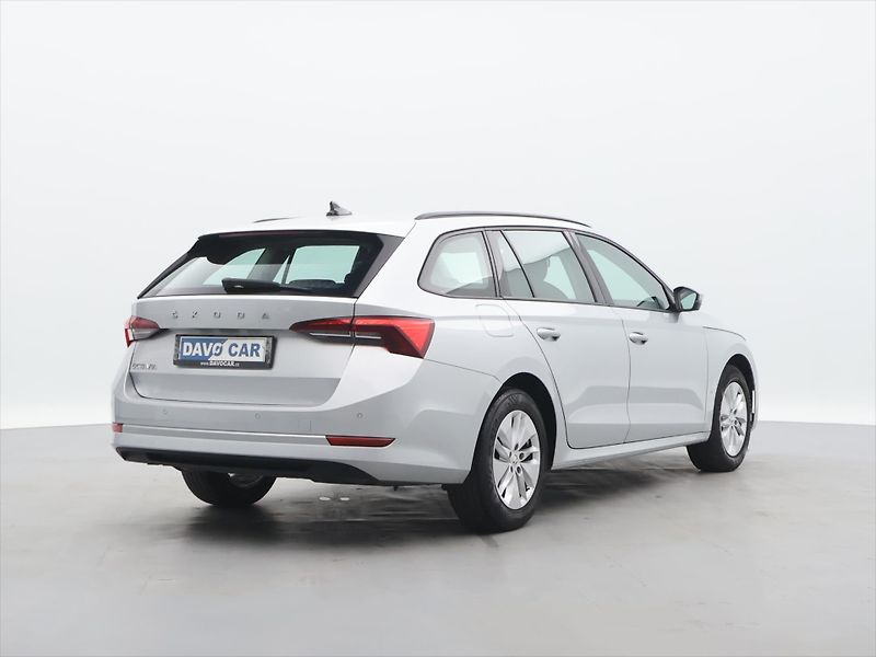 Škoda Octavia 2,0 TDI Ambition CZ DPH 1.Maj. - fotka 7 z 26