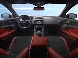 Jaguar XE.