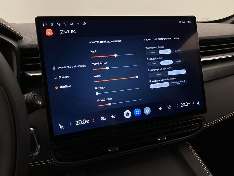 Lynk & Co 01 (2025) 01 CORE PHEV - fotka 59 z 90