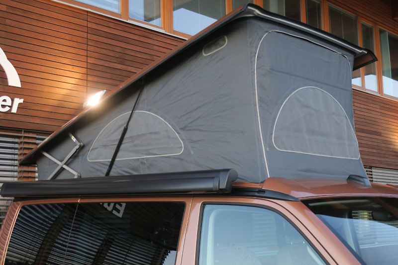 Volkswagen T6.1 (2023) California 2.0TDI 110kW Beach - fotka 10 z 50