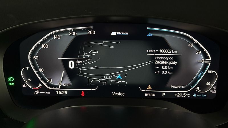 BMW Řada 5 530e AUT xDrive M-paket Tourin - fotka 10 z 30