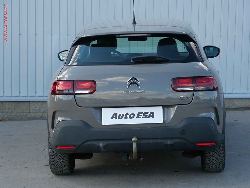 Citroën C4 Cactus (2019) 1.2 PT, 2.maj,ČR, Feel, TZ - fotka 5 z 22