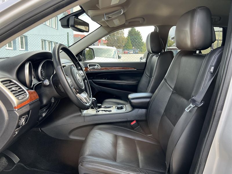 Jeep Grand Cherokee 3.0CRD AUTOMAT LIMITED TAŽNÉ - fotka 9 z 43