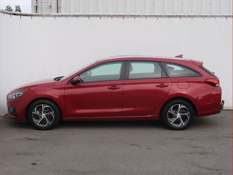 Hyundai i30 (2021) Comfort 1.0 T-GDI, Automat - fotka 3 z 20