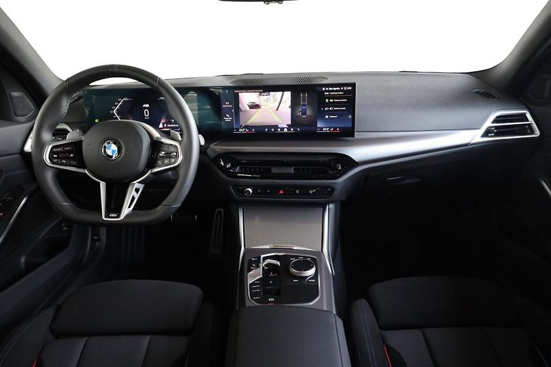 BMW Řada 3 330i xDrive Touring - fotka 5 z 21