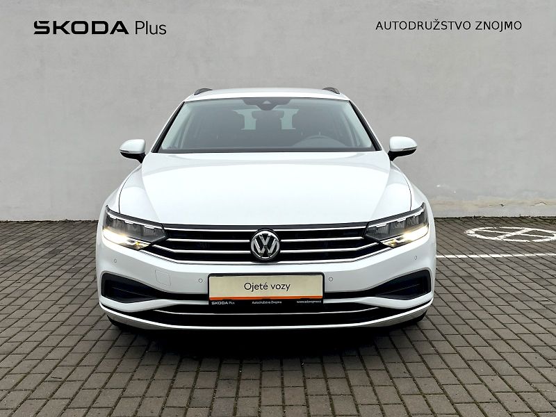 Volkswagen Passat (2020) VARIANT 1,5TSI 110KW BUSINESS - fotka 4 z 24