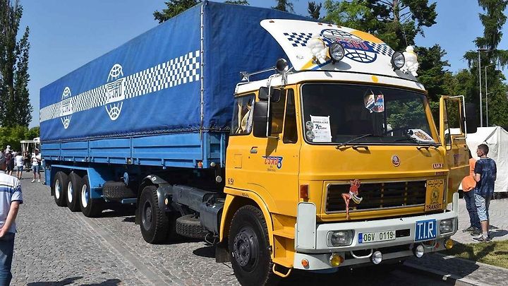 Liaz 100 ve verzi pro dálkovou přepravu