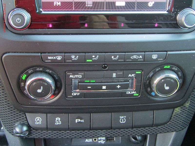 Škoda Yeti (2015) 1.4 TSi, Monte Carlo, bixen - fotka 14 z 17