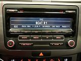 Volkswagen Passat (2013) 2.0TDi, DSG, klima - náhled 17