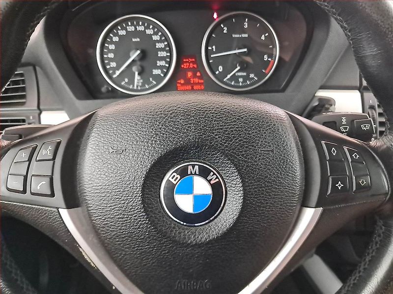 BMW X5 (2009) xDrive30d, 4X4, Automat - fotka 19 z 21