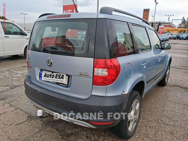 Škoda Yeti (2011) 1.4TSi, 2.maj,ČR, servis - fotka 2 z 3