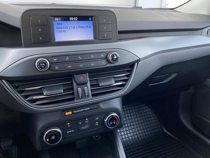 Ford Focus 1,0 EcoBoost 92 kW - fotka 17 z 25